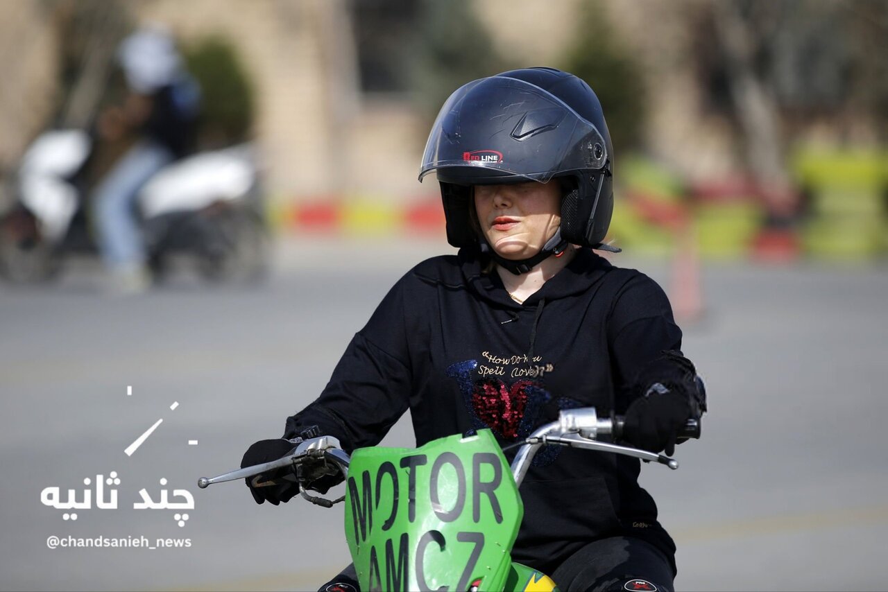 آموزش موتورسواری بانوان در جنوب تهران + عکس