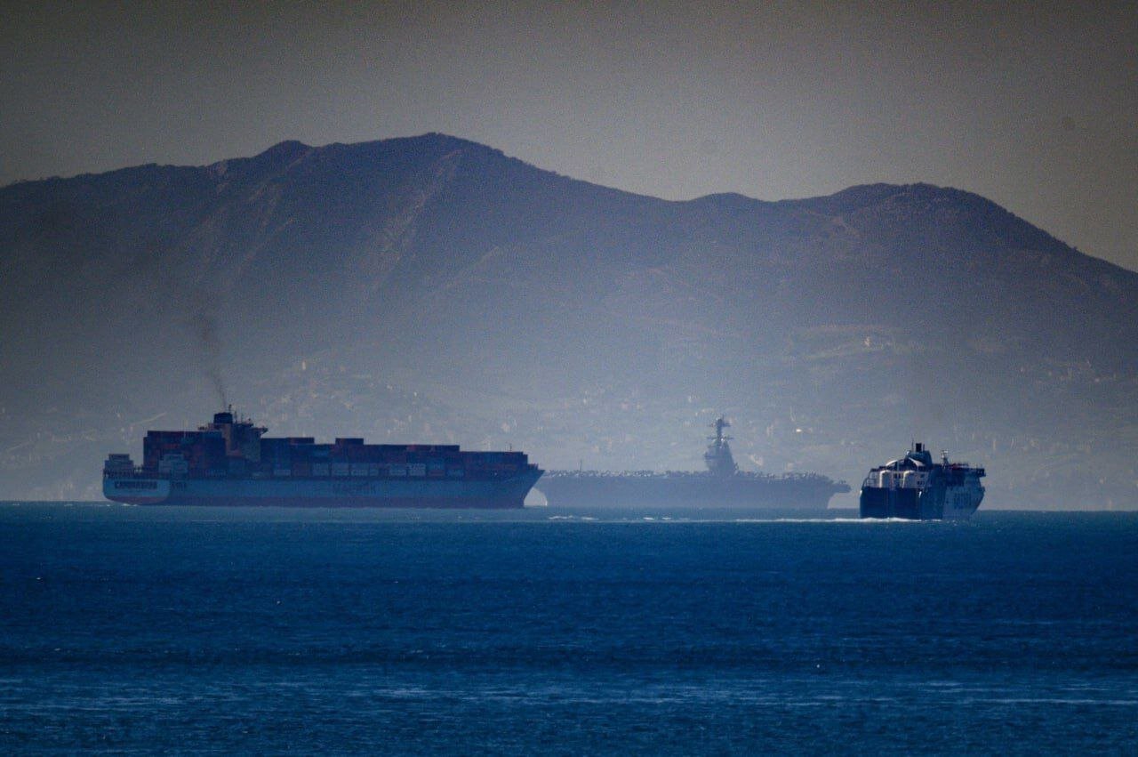 ورود ناو هواپیمابر جرالد فورد به تنگه جبل‌الطارق | تصاویر