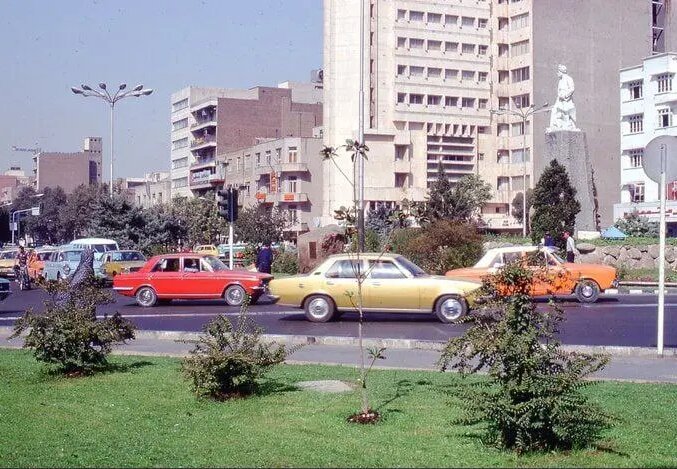 قاب‌های زیرخاکی از پایتخت را ببینید | تصاویری دلنشین از تهران ۵۰سال پیش