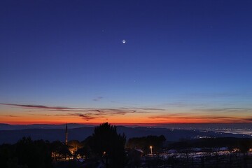 ماه و سیاره‌ها در گرگ‌ و میش زمستان | عکس