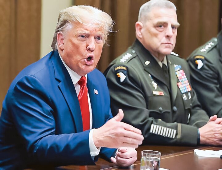 ۲مورد از ۳ گزینه ترامپ در مورد ایران، جنگ است | شکاف ترامپ با مشاوران بر سر جنگ با ایران؛ این بازی لبه پرتگاه است