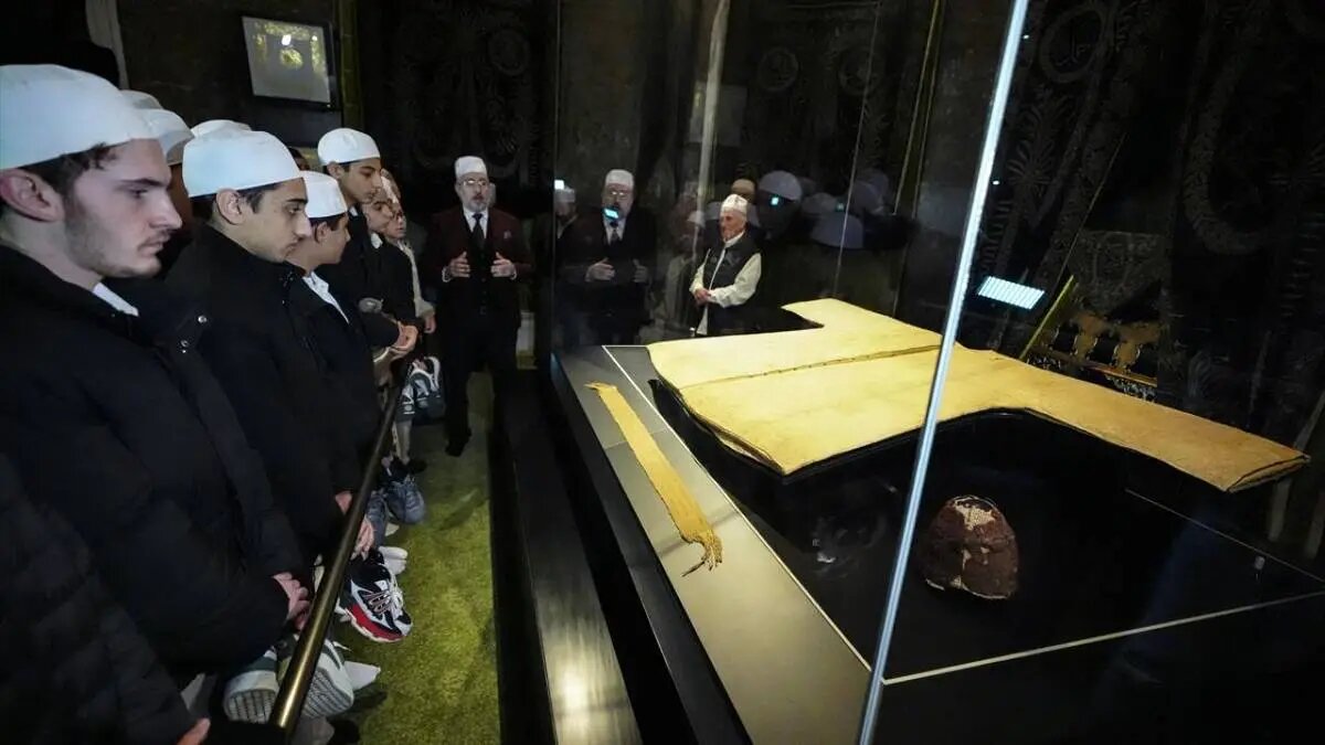 خرقه‌ای که منسوب به پیامبر است | تصاویر