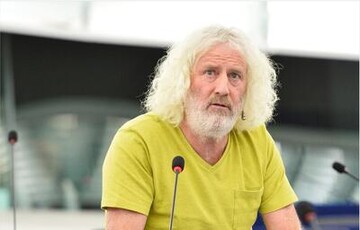 حمایت یک سیاستمدار ایرلندی از ایران در مقابل تروریسم غربی