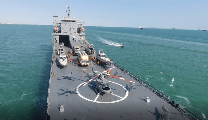 «ناو بالستیک‌زن» سپاه را بشناسید + تصاویر