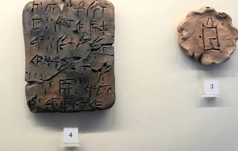 هیچ‌کس هنوز نتوانسته این ۵ خط باستانی را بخواند | عکس