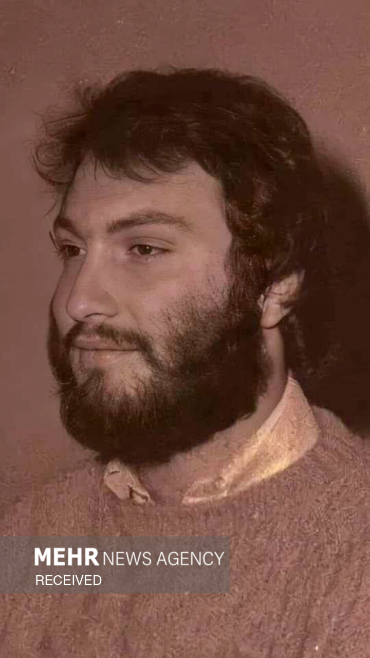 تصاویر کمتر دیده شده از عماد مغنیه در کنار حسن نصرالله و قاسم سلیمانی