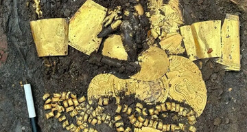 «ارباب فلوت‌ها» پس از ۱۲۰۰ سال زیر خاک پیدا شد! | عکس