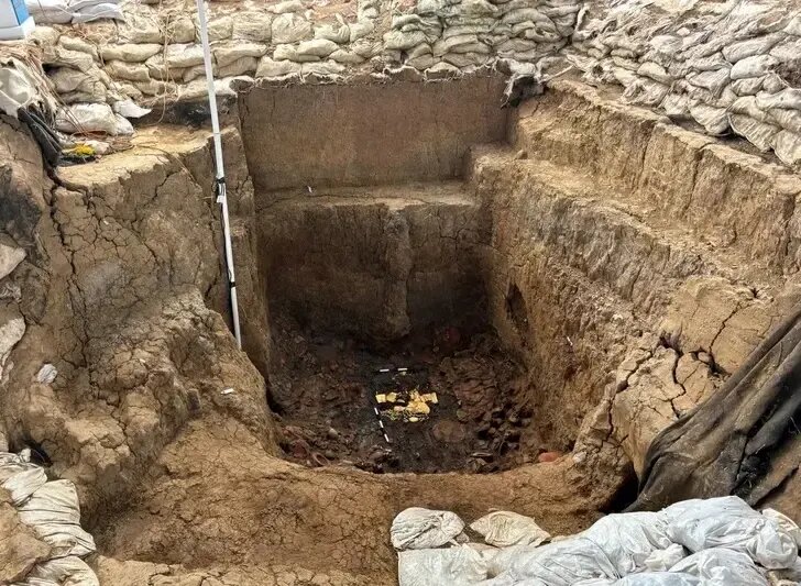 «ارباب فلوت‌ها» پس از ۱۲۰۰ سال زیر خاک پیدا شد! | عکس