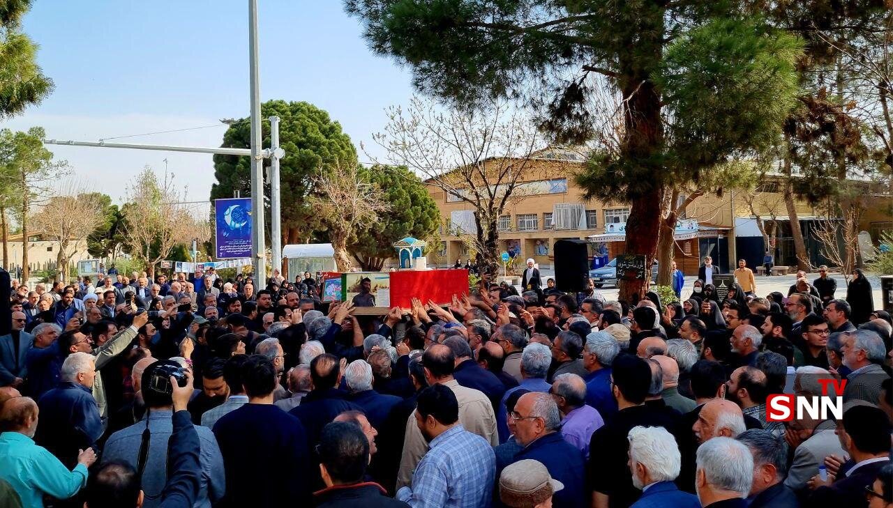 مراسم تشییع مادر جاویدالاثر احمد متوسلیان | ویدئو