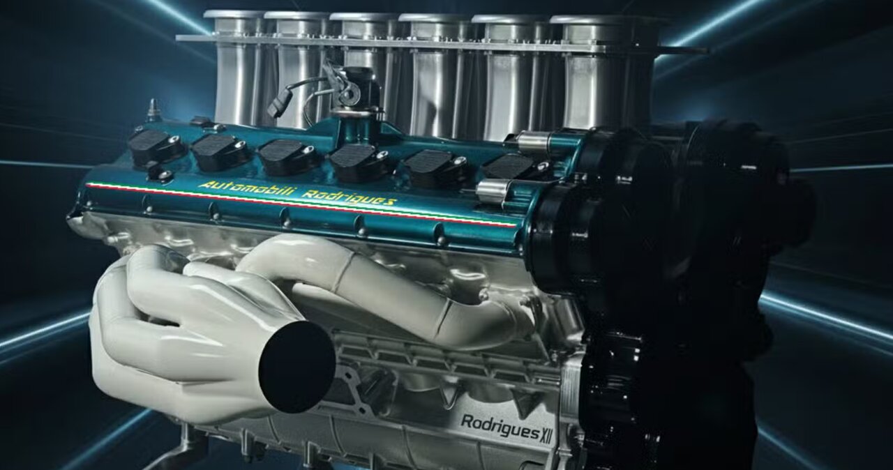 بازگشت غول‌های مکانیکی | هایپرکار ایتالیایی با موتور ۱۸ سیلندر ۹ لیتری