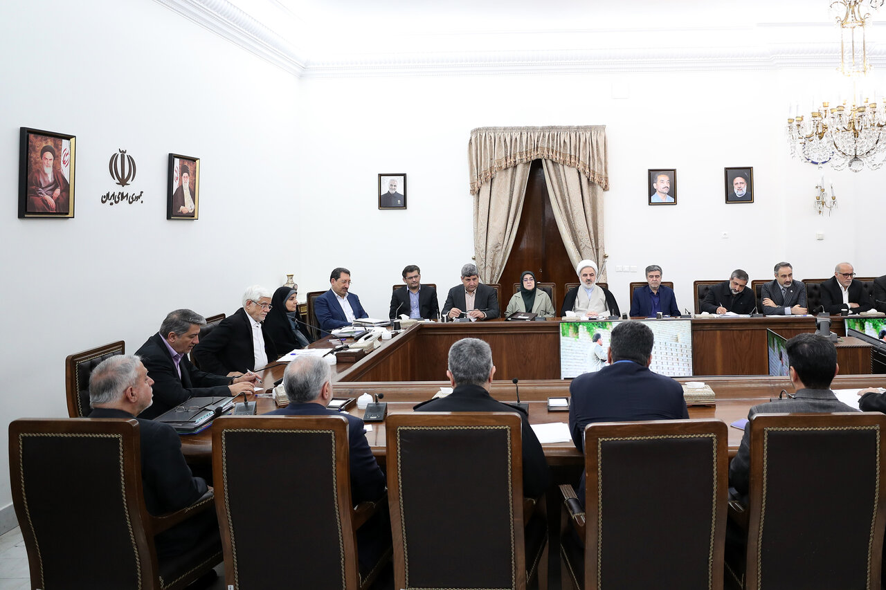 عارف: مردم سال سختی داشتند؛ دولت سفرهای نوروزی ۱۴۰۵ را تشویق می‌کند