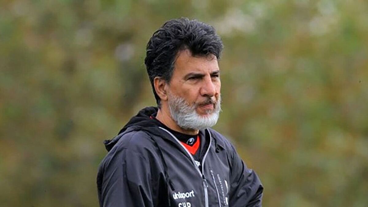 سهراب یک جام بیاورد سال بعد هم می‌ماند 
این دو نفر هم می‌توانستند سرمربی استقلال شوند