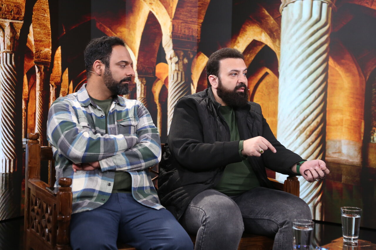 گفتن از ایران؛ در روزهای تلخ و سربلند | گاهی خدا یک شعر را بلند می‌کند