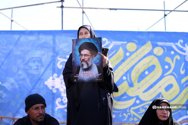 تجمع مردم تهران در عزای شهادت رهبر معظم انقلاب
