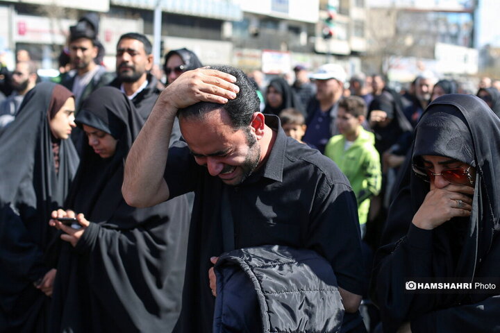 تجمع مردم تهران در عزای شهادت رهبر معظم انقلاب