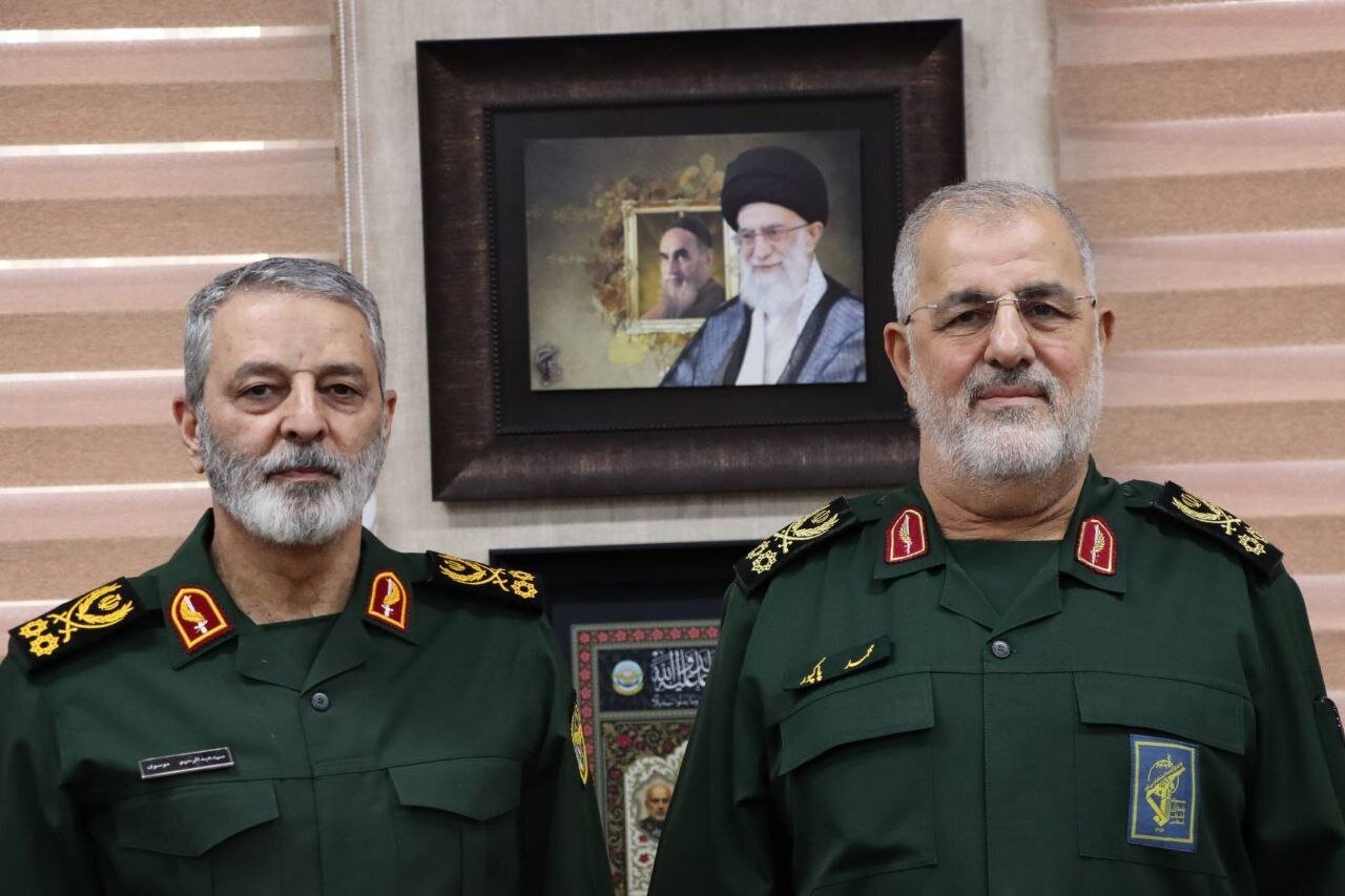 دو فرمانده کل شهید سپاه در یک قاب؛ ببینید | شهید پاکپور در کنار دیگر شهدای جنگ اسرائیل