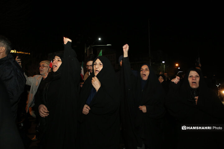 تجمع مردم تهران در عزای شهادت رهبر معظم انقلاب