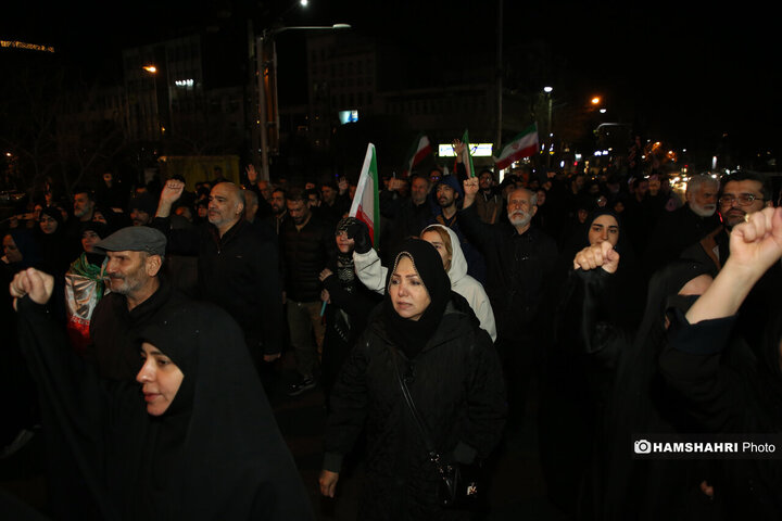 تجمع مردم تهران در عزای شهادت رهبر معظم انقلاب