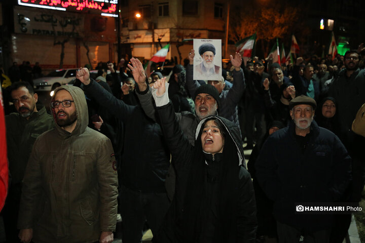 تجمع مردم تهران در عزای شهادت رهبر معظم انقلاب