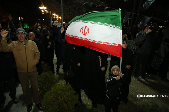 تجمع مردم تهران در عزای شهادت رهبر معظم انقلاب