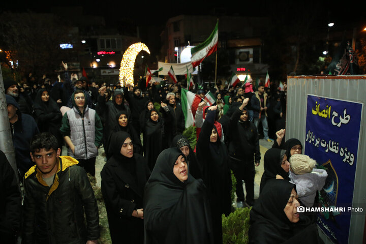 تجمع مردم تهران در عزای شهادت رهبر معظم انقلاب