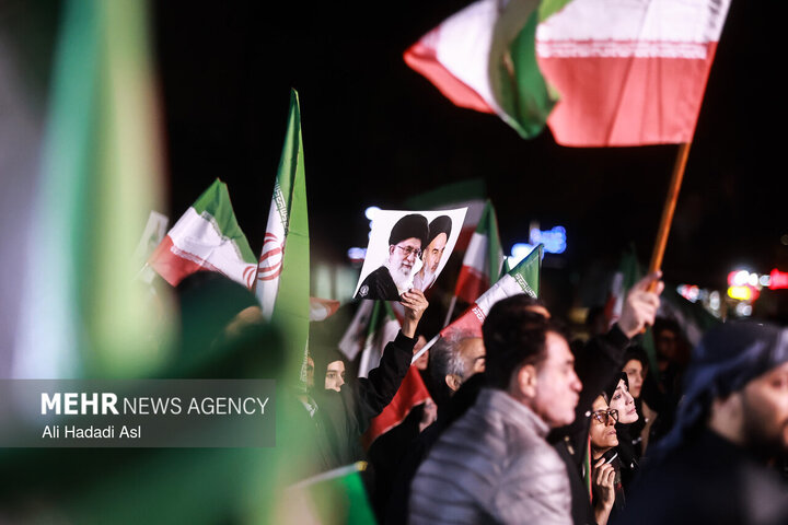 عزاداری و تجمع مردمی در سوگ رهبر شهید