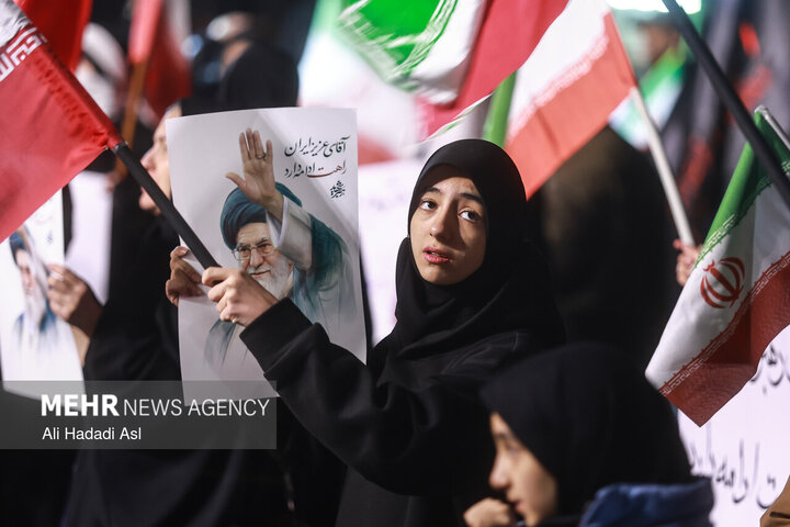 عزاداری و تجمع مردمی در سوگ رهبر شهید