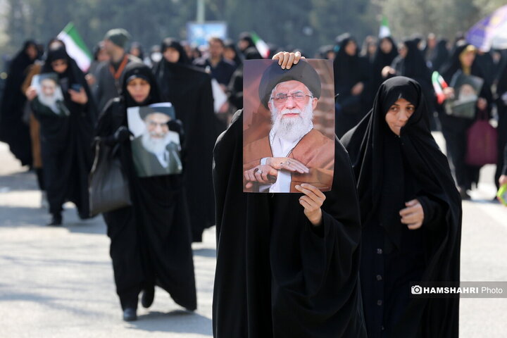 مراسم نماز جمعه تهران به امامت حجت الاسلام حاج علی اکبری