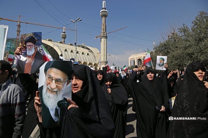 مراسم نماز جمعه تهران به امامت حجت الاسلام حاج علی اکبری