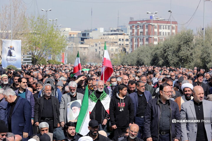 مراسم نماز جمعه تهران به امامت حجت الاسلام حاج علی اکبری