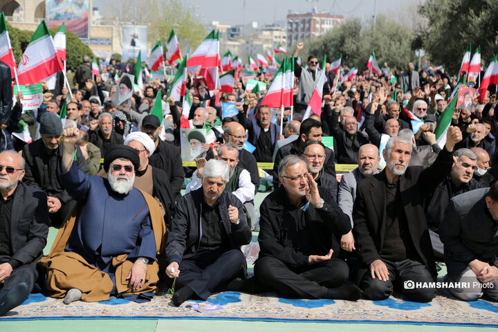 مراسم نماز جمعه تهران به امامت حجت الاسلام حاج علی اکبری