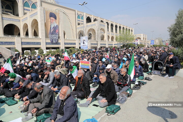 مراسم نماز جمعه تهران به امامت حجت الاسلام حاج علی اکبری