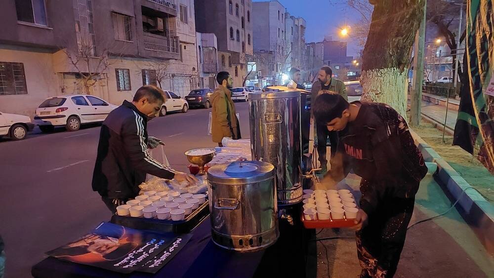 افطاری ساده در فرهنگسرا