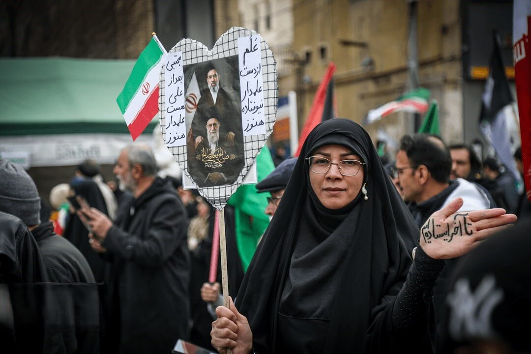 تصاویری از خاص‌ترین روز قدس پس از انقلاب زیر بمباران دشمن
