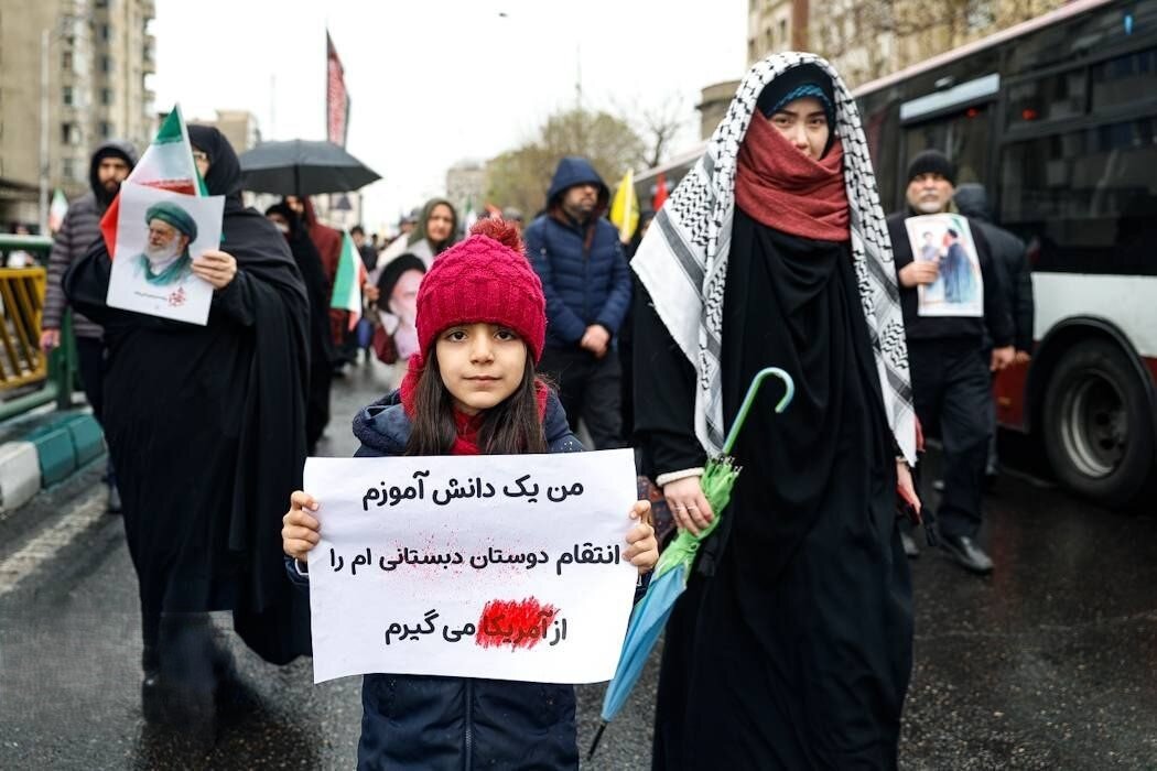تصاویری از خاص‌ترین روز قدس پس از انقلاب زیر بمباران دشمن