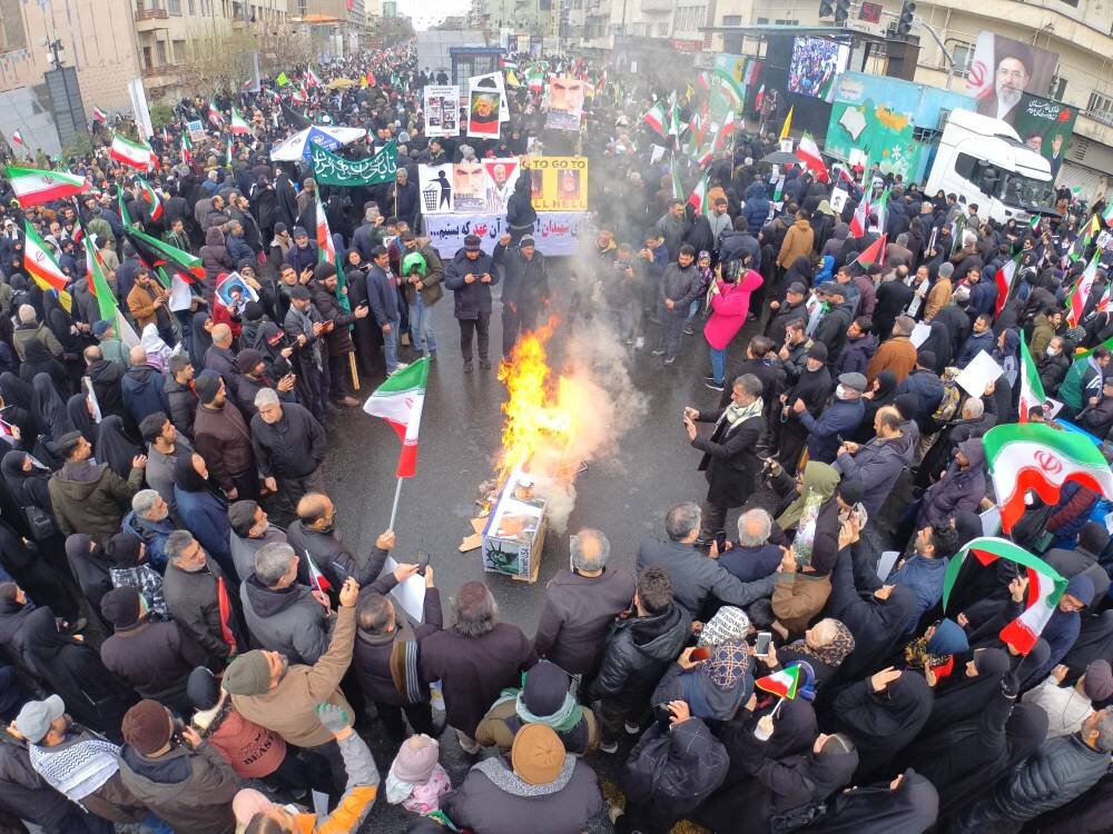 تصاویری از خاص‌ترین روز قدس پس از انقلاب زیر بمباران دشمن