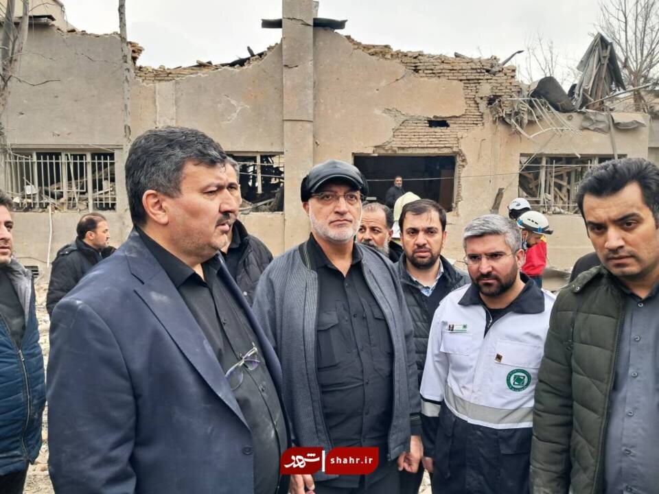 شهردار تهران در میدان شهدا