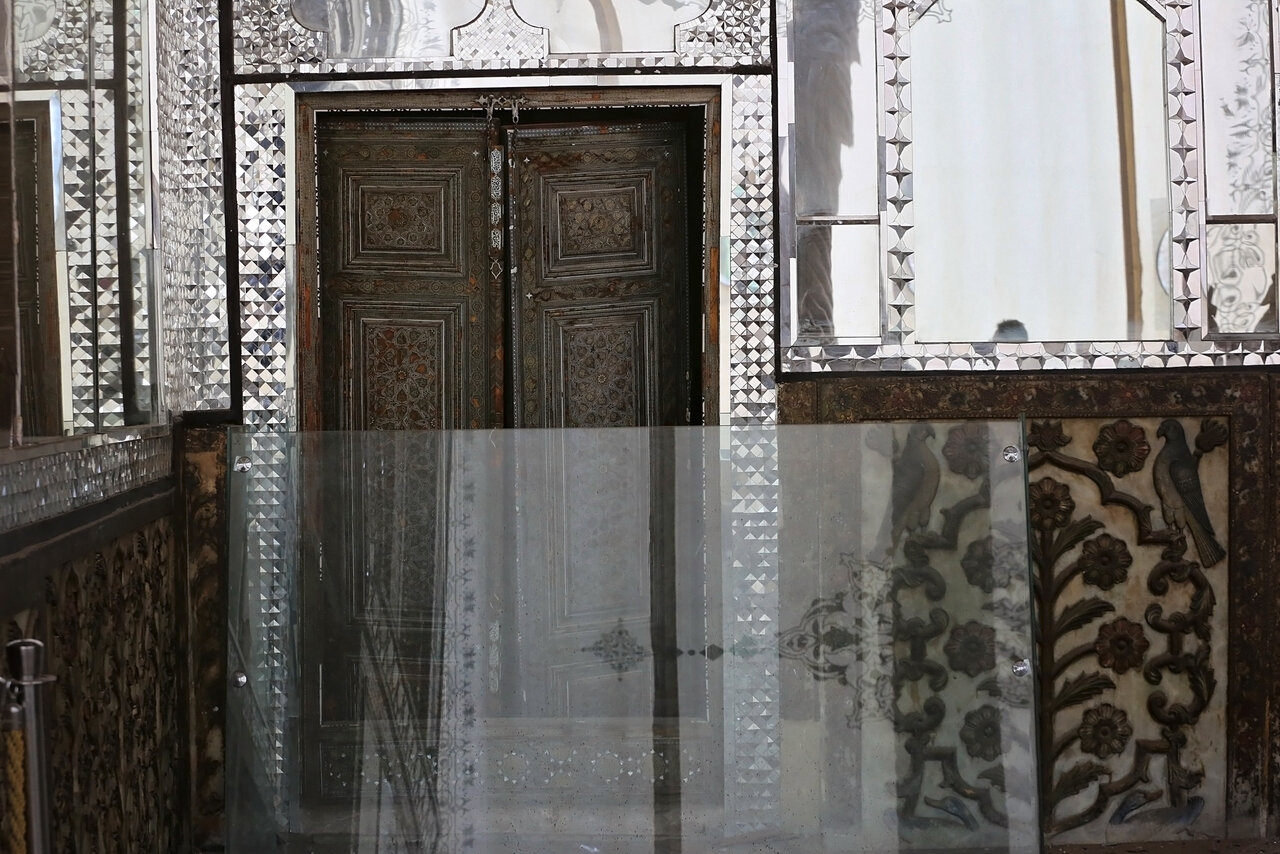 گزارش میدانی همشهری از وضعیت کاخ گلستان | سرنوشت آینه‌ها چه شد + تصاویر