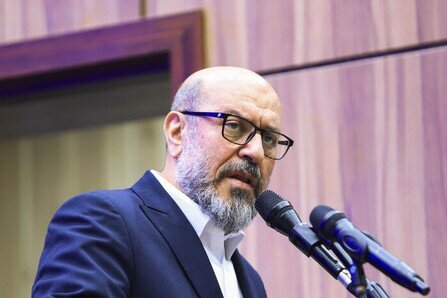 حسین دهقان