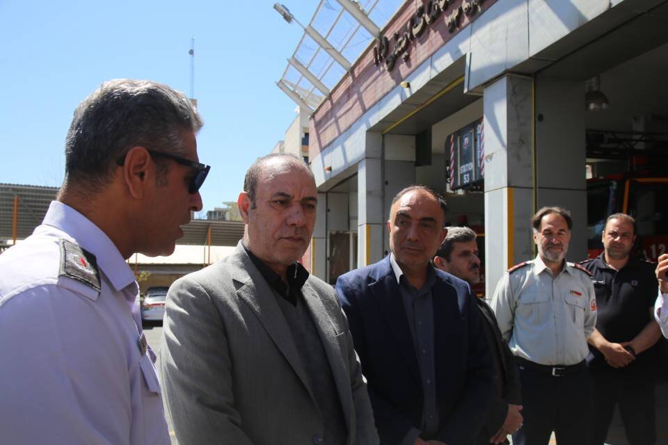 بازدید فرماندار از ایستگاه آتش نشانی