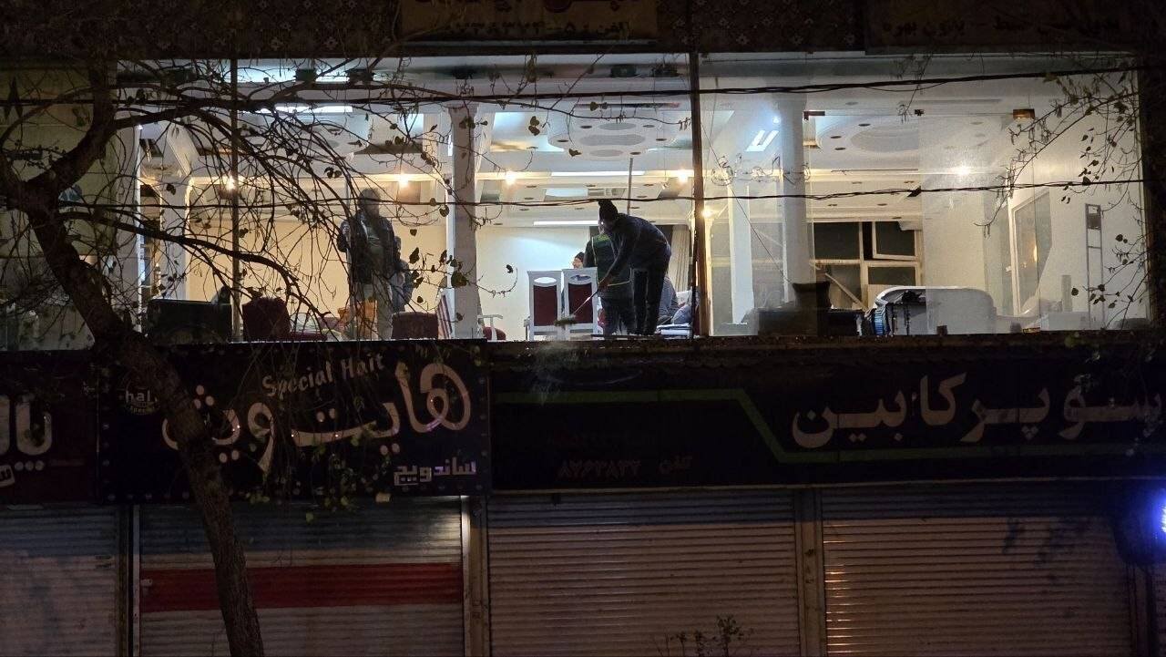 تصاویری از اصابت پرتابه رژیم صهیونیستی در وسط خیابان سهروردی