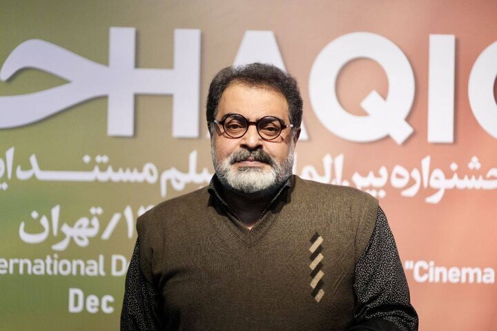 لباس رزم کارگردان سینما در این روزها