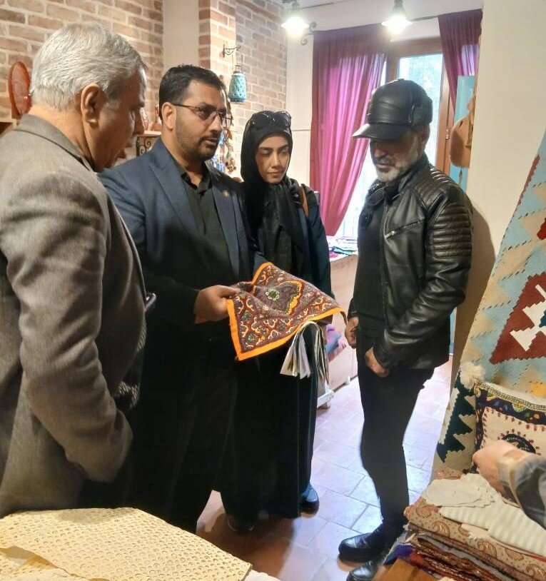 خانه نیاک