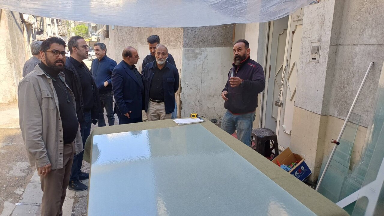 فروزنده در مناطق15 و 16