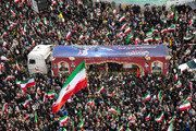 تشییع شهید تنگسیری در میان حضور پرشمار مردم تهران