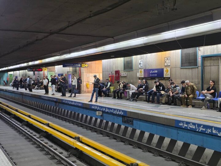 اولین روز مترو بعد تعطیلات
