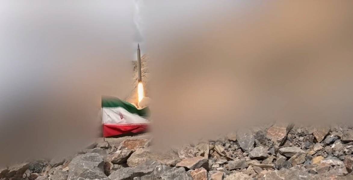 موشک های سپاه با تصویر شهیده مهینا حسنزاده ؛ ببینید