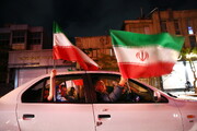 پول چیه خانم؟! + ویدئو | واکنش های دیدنی مردم به دروغ رسانه های معاند درباره پول گرفتن بابت شرکت در تجمعات شبانه