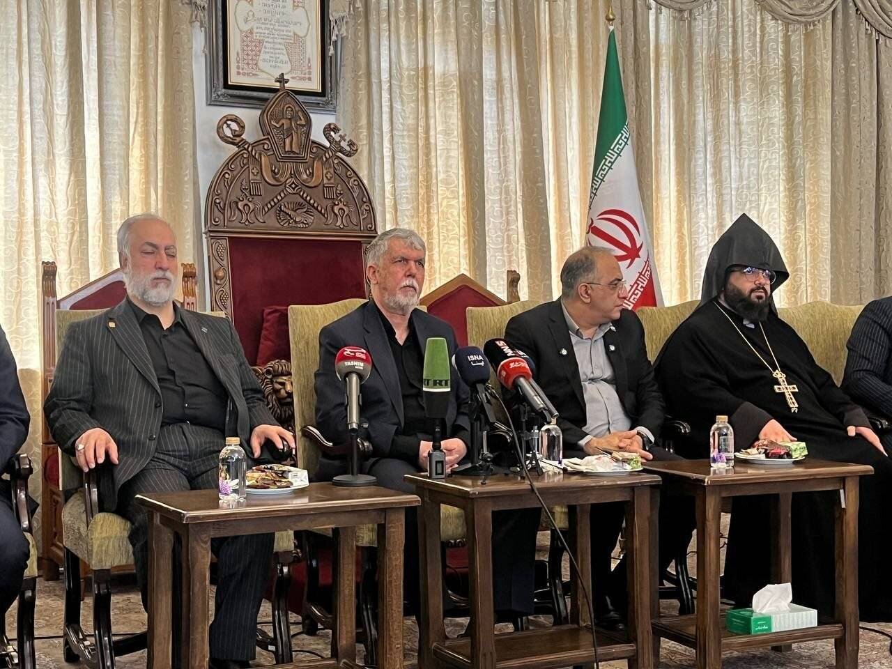مراسم چهلم رهبر شهید با حضور اقلیتهای دینی + عکس