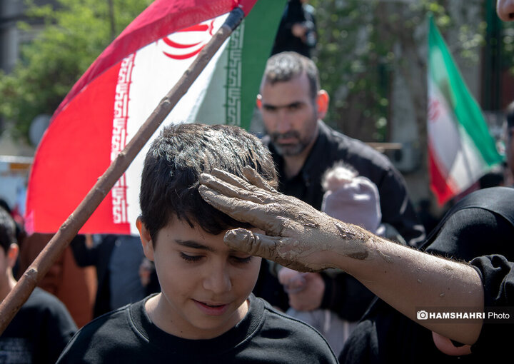 مراسم سوگواری در چهلمین روز شهادت رهبر شهید انقلاب اسلامی ایران